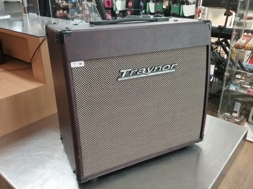 Store Special Product - Traynor - YCV20WR